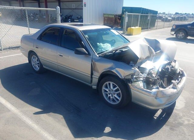 2001 TOYOTA Camry