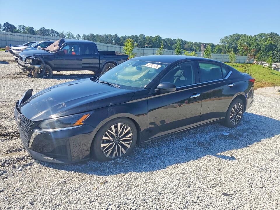 2023 NISSAN Altima