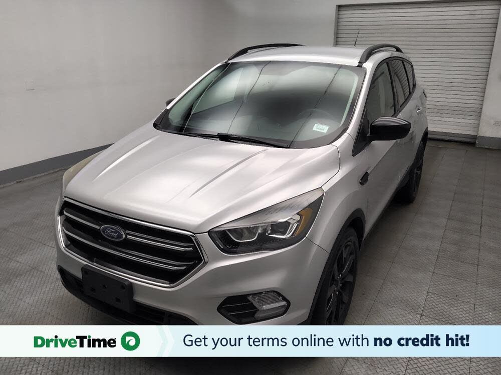 2017 FORD Escape