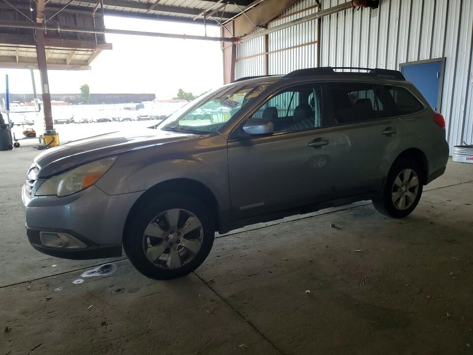 2011 SUBARU Outback