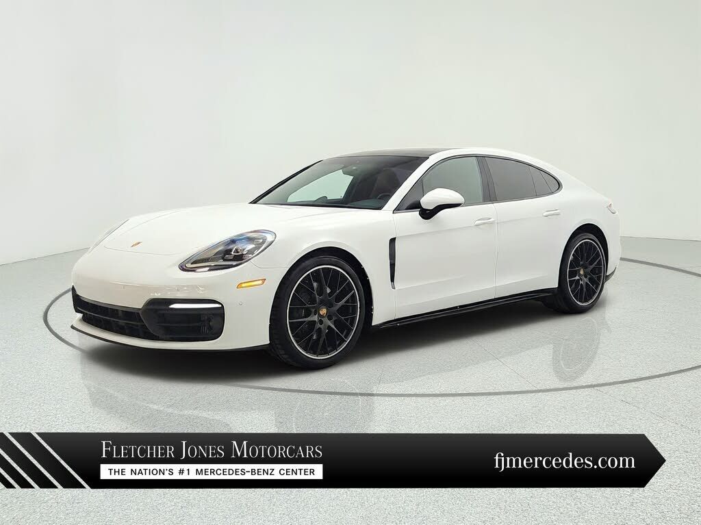 2023 PORSCHE Panamera