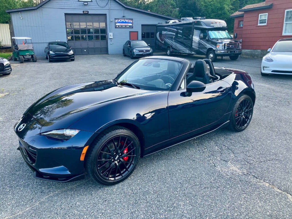 2023 MAZDA MX-5