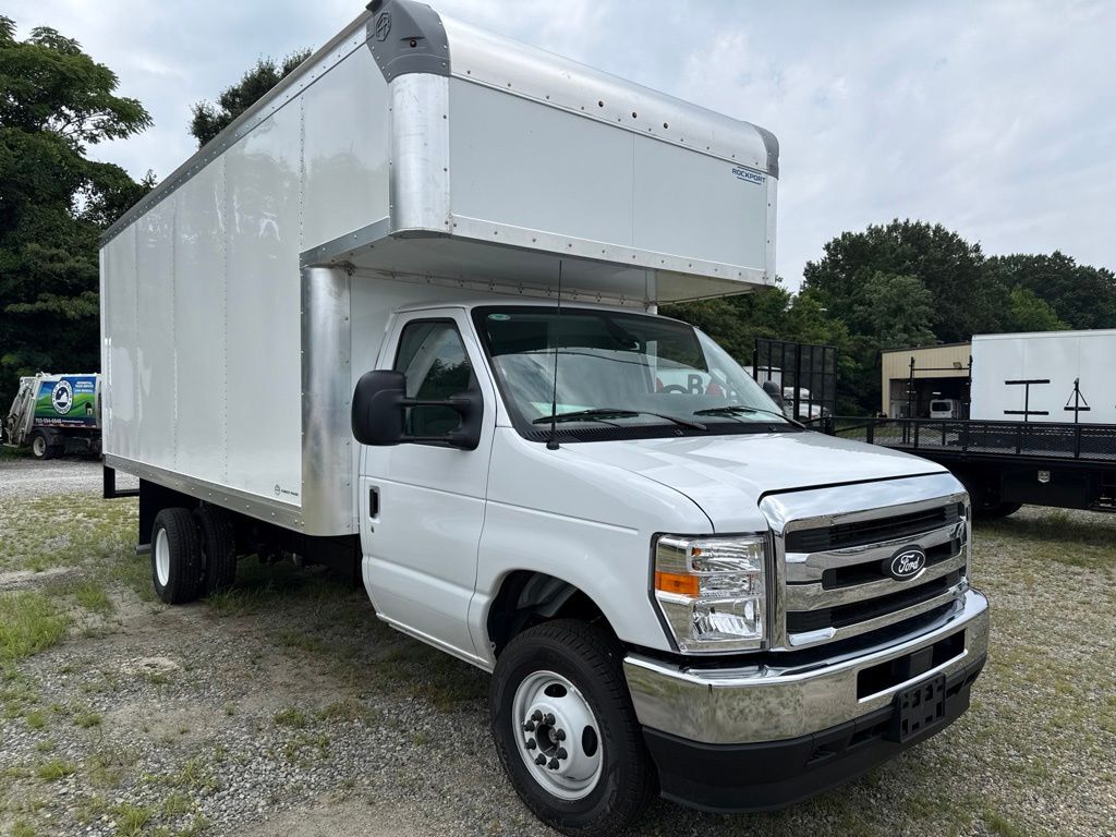2027 FORD E-450