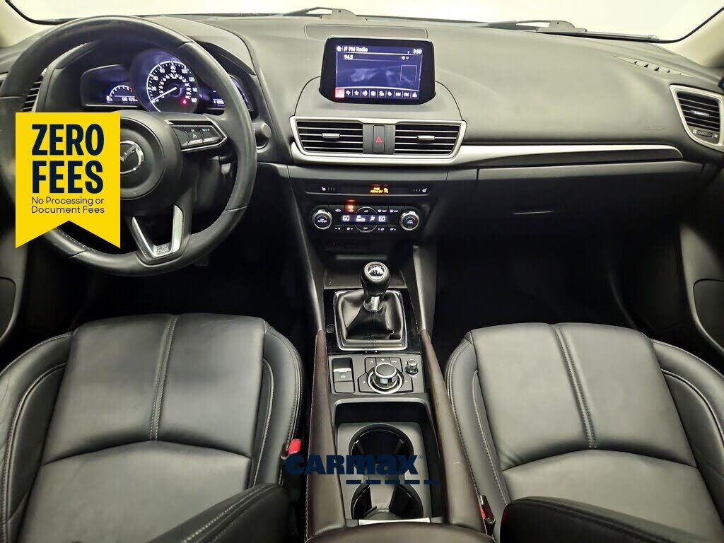 2017 MAZDA Mazda3