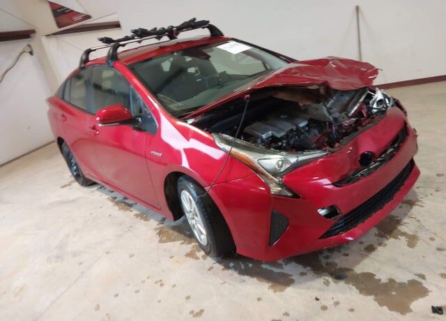 2017 TOYOTA PRIUS