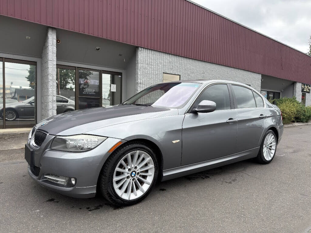 2011 BMW 3 Series
