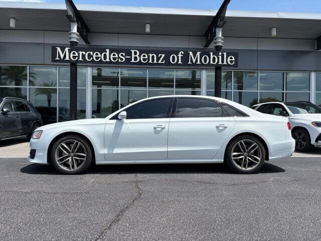 2017 AUDI A8