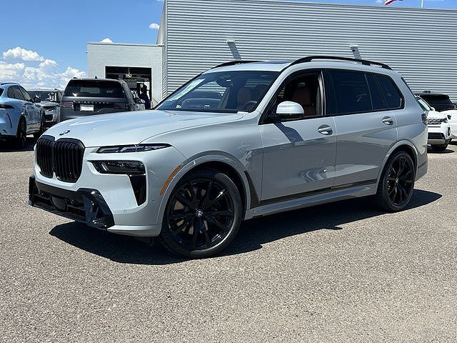 2027 BMW X7