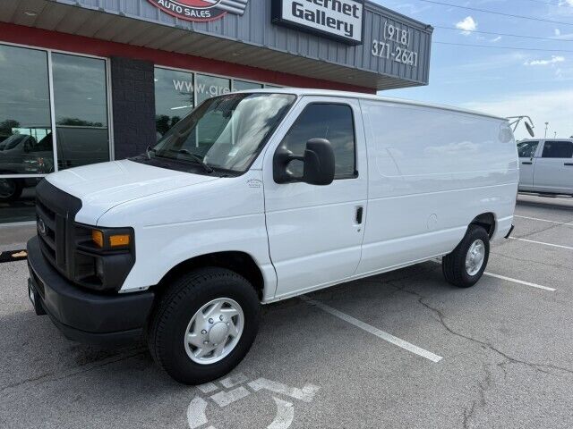 2011 FORD E-250