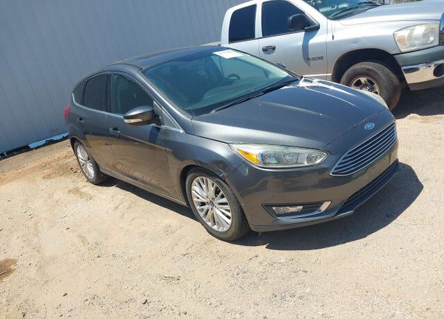 2016 FORD Focus