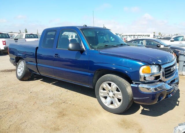 2004 GMC Sierra