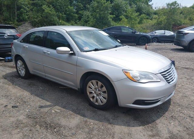 2012 CHRYSLER 200