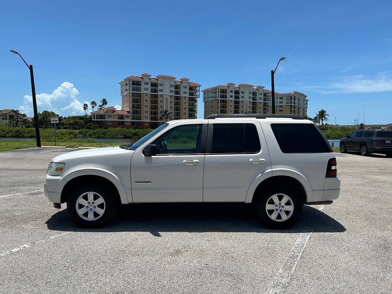 2008 FORD Explorer