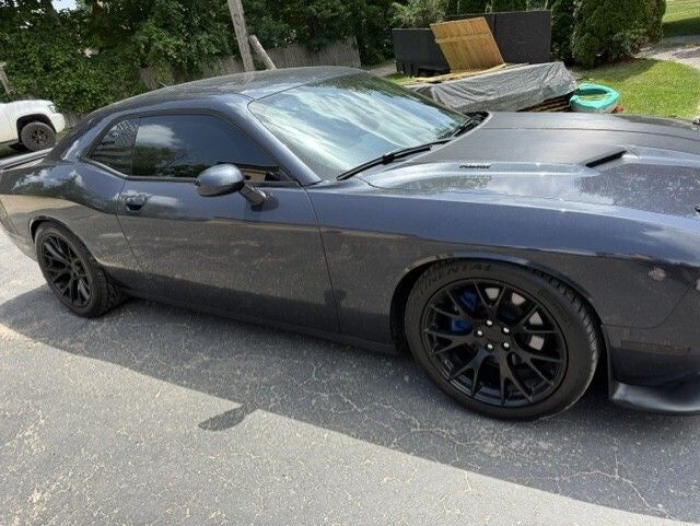 2017 DODGE Challenger