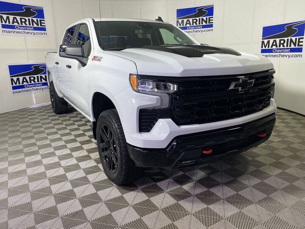 2025 CHEVROLET Silverado