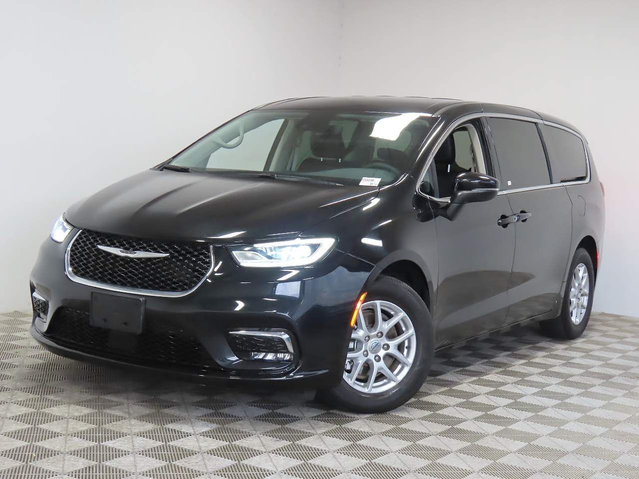 2023 CHRYSLER Pacifica