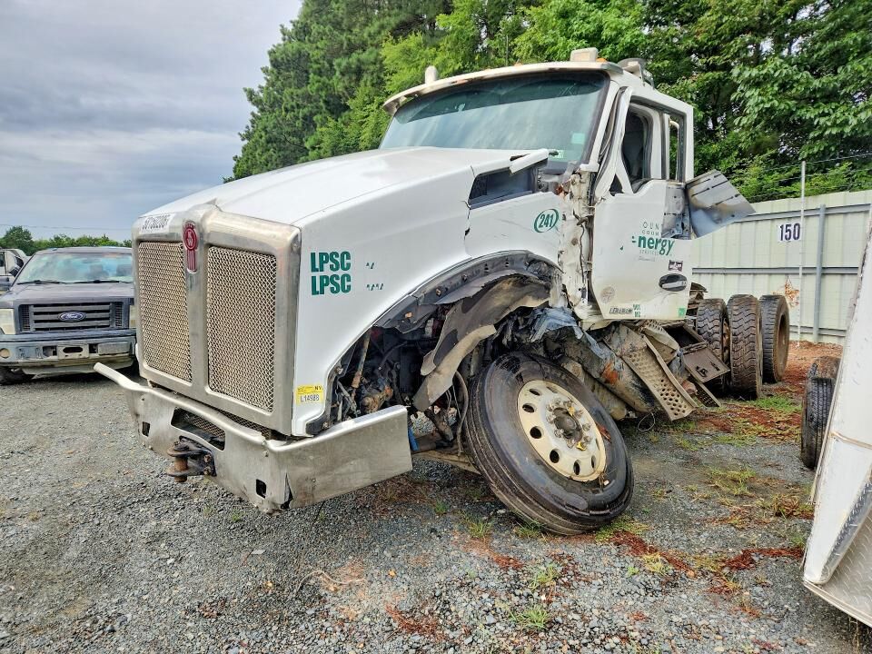 2019 KENWORTH T880
