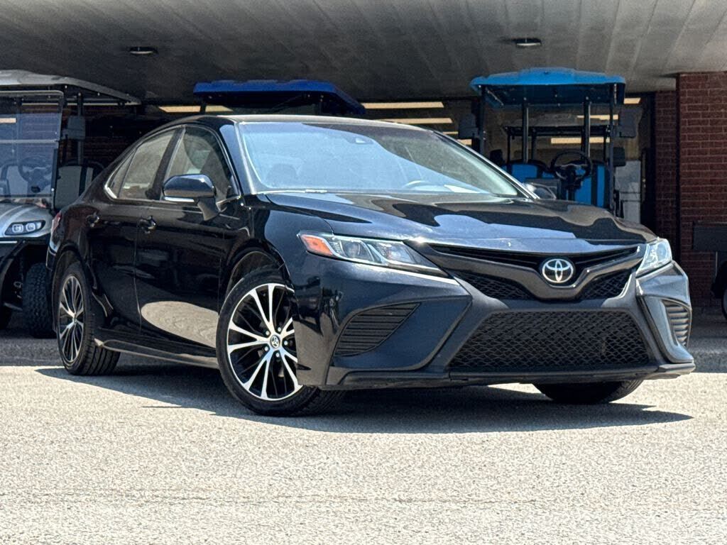 2020 TOYOTA Camry