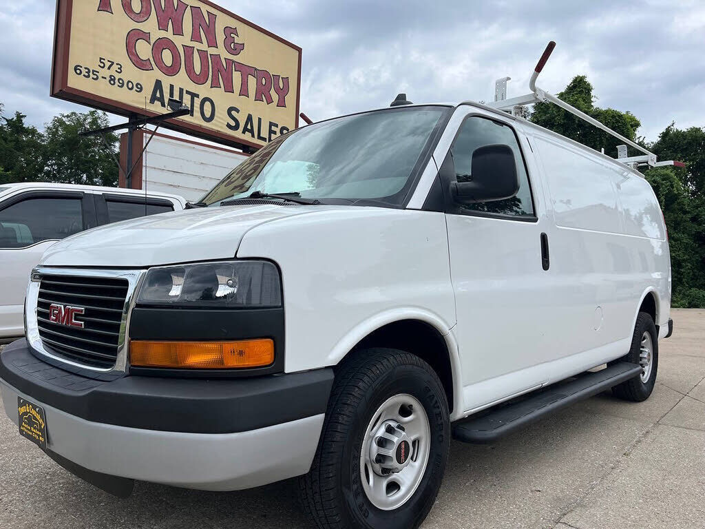 2021 GMC Savana