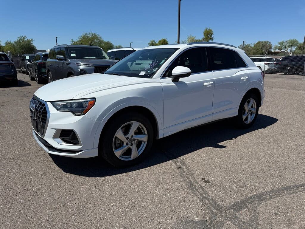 2019 AUDI Q3