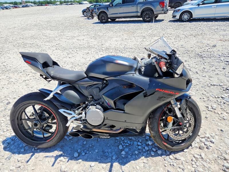 2025 DUCATI Superbike