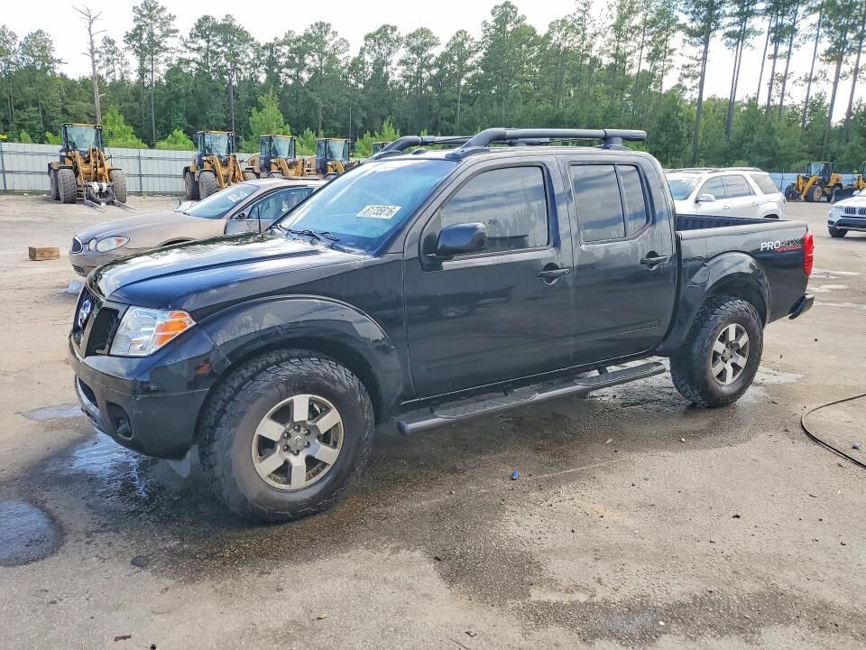 2011 NISSAN Frontier