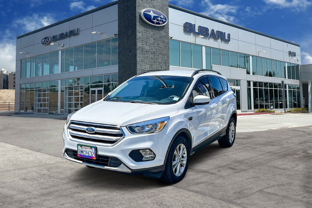 2018 FORD Escape