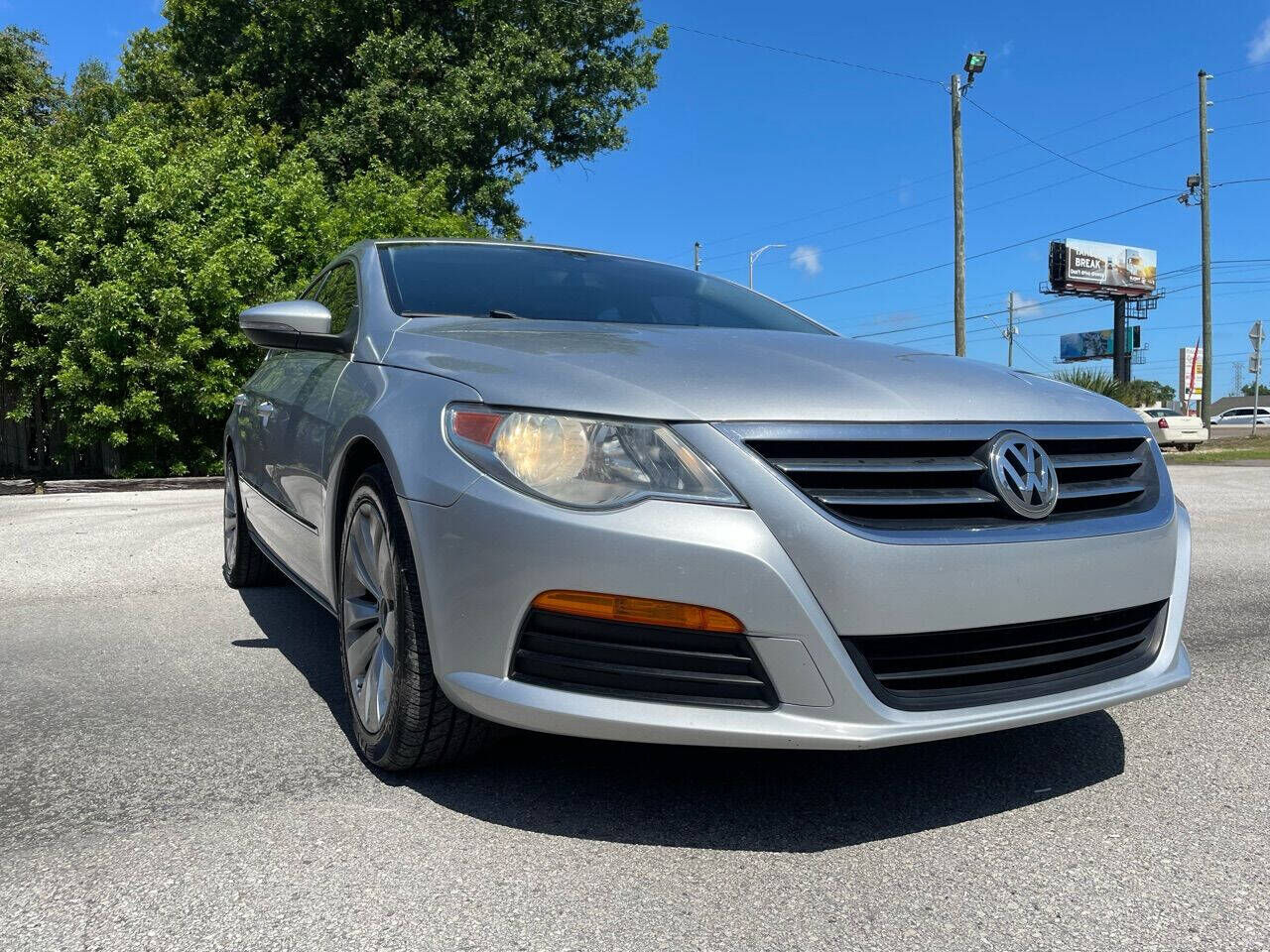 2011 VOLKSWAGEN Passat
