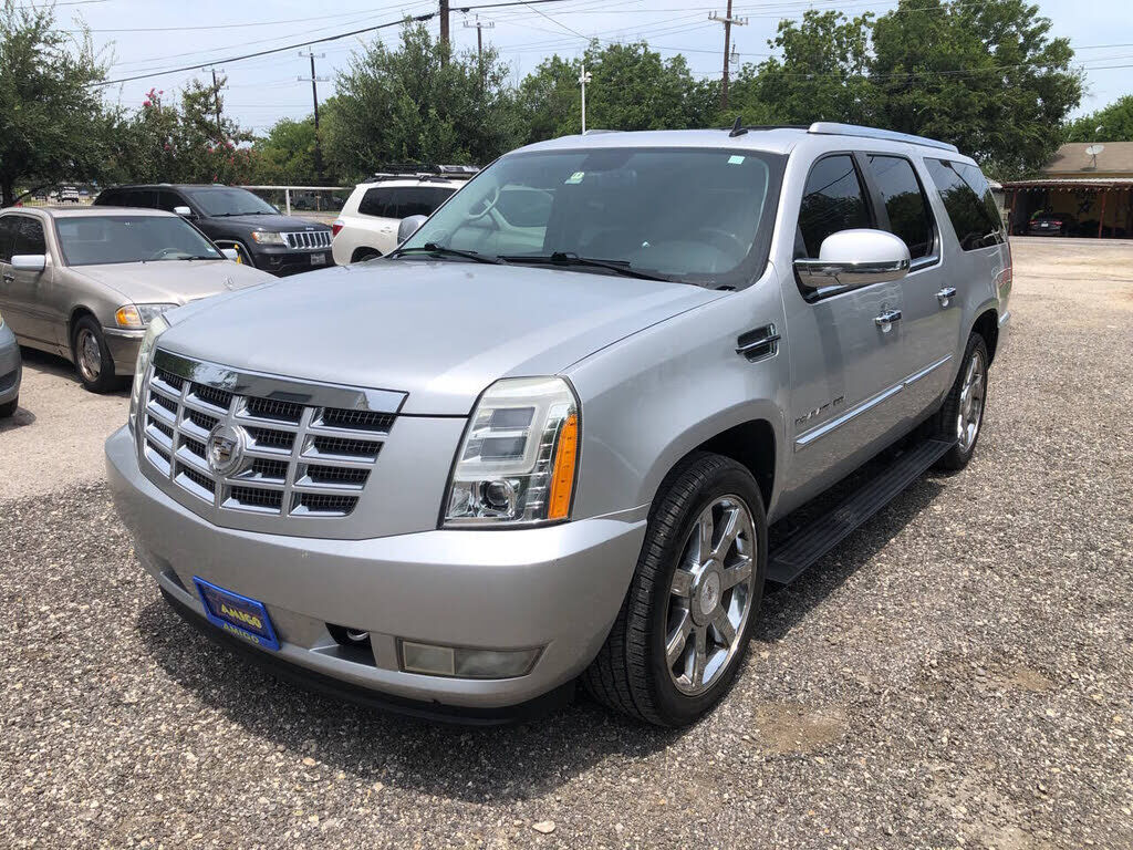 2010 CADILLAC Escalade