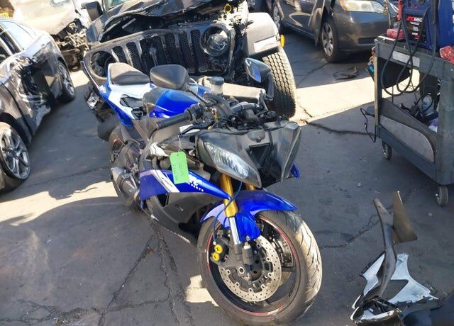 2015 YAMAHA YZF
