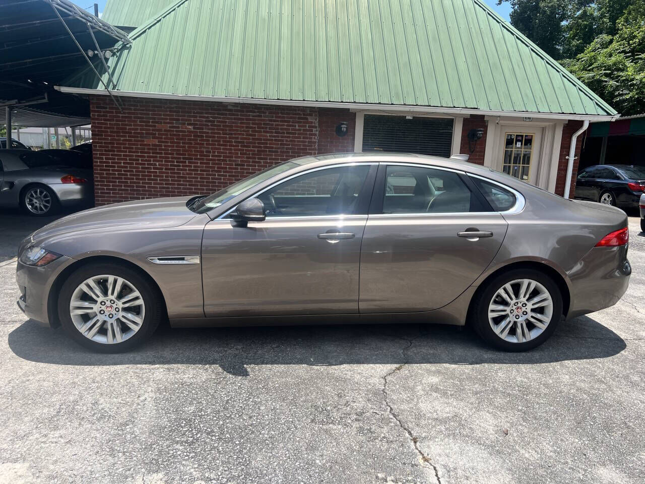 2017 JAGUAR XF