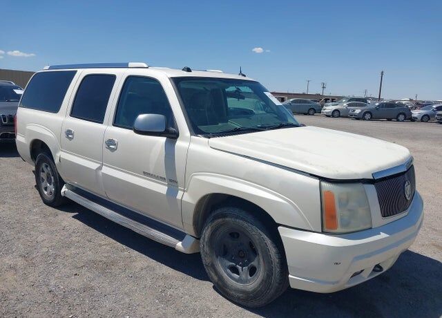 2004 CADILLAC Escalade
