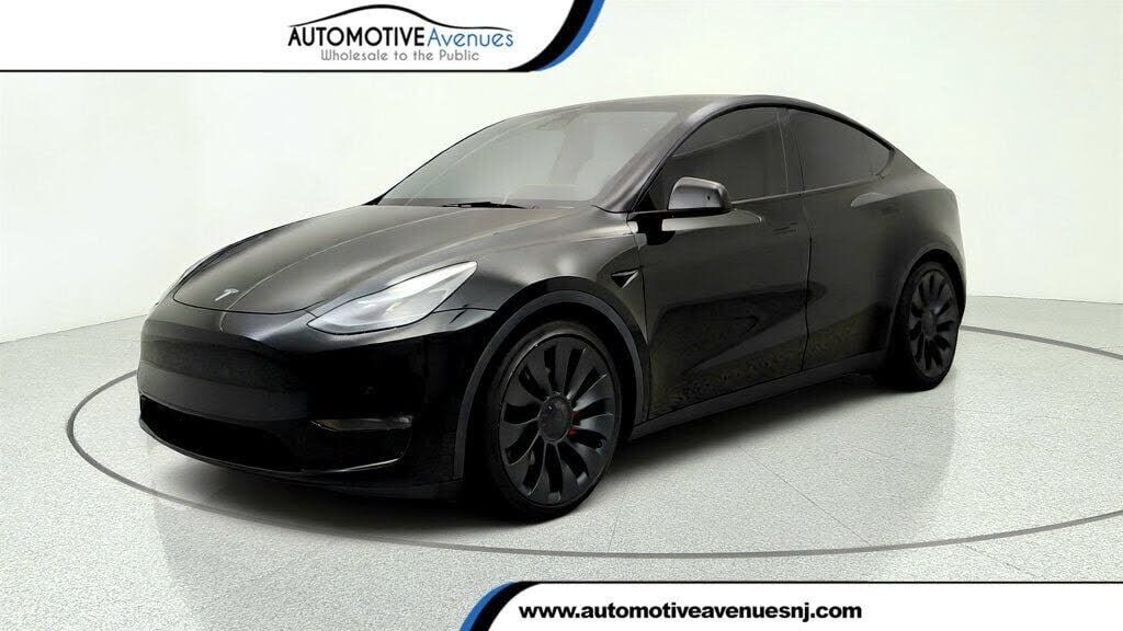 2022 TESLA Model Y