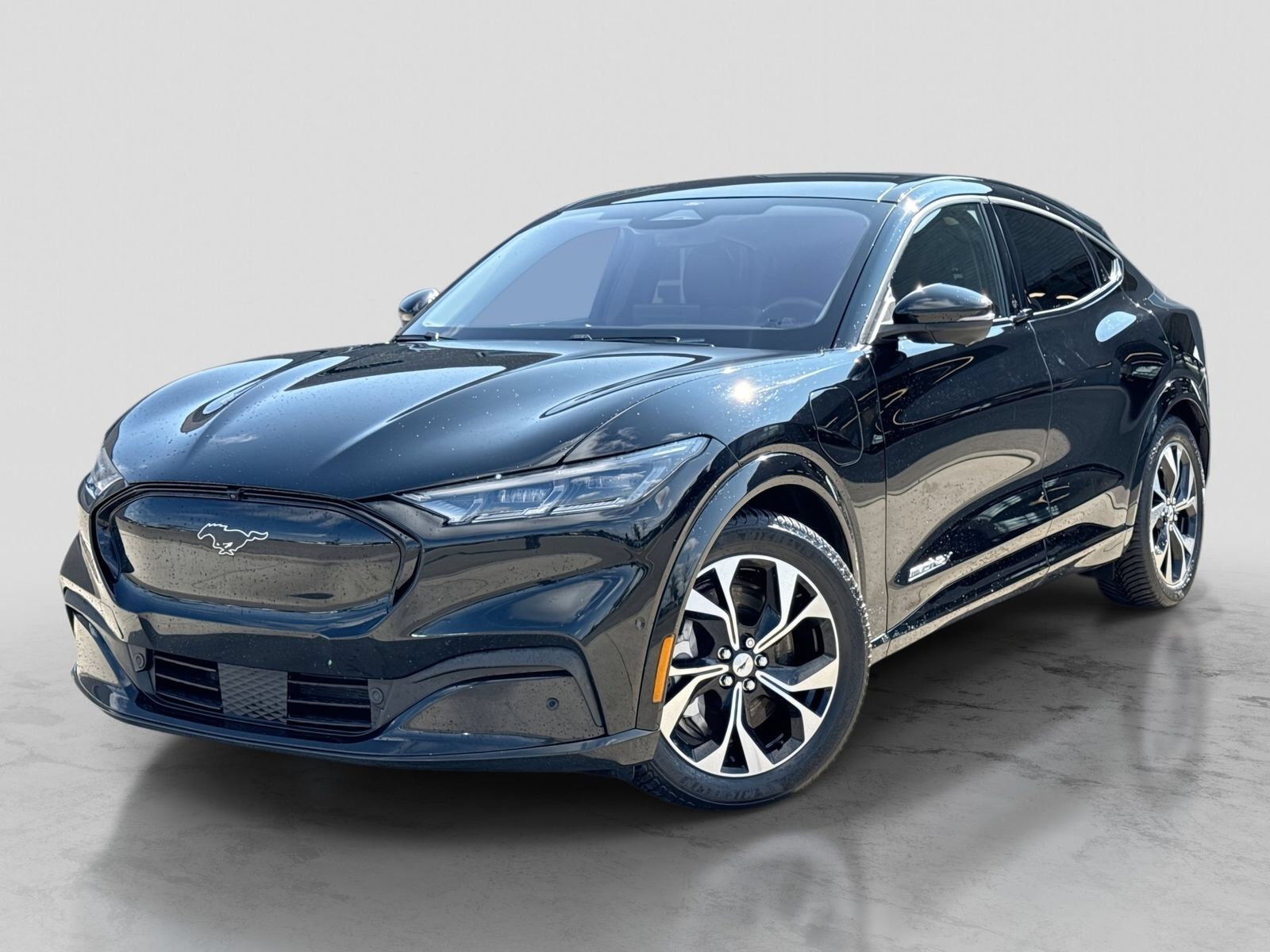 2021 FORD Mach-E
