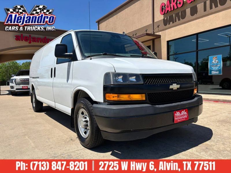 2020 CHEVROLET Express