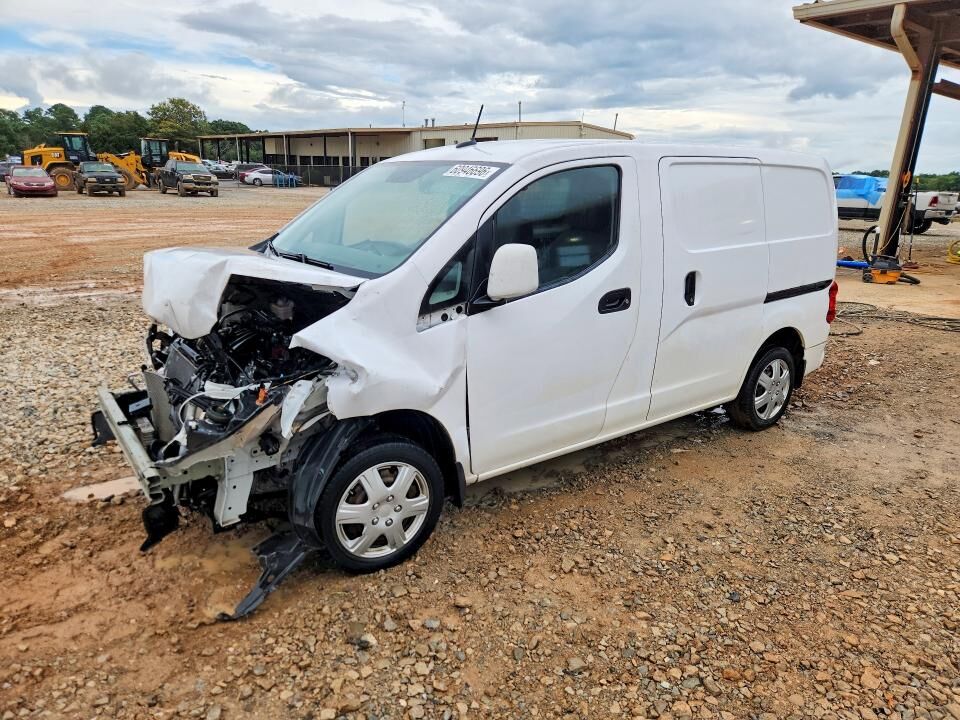 2017 NISSAN NV200