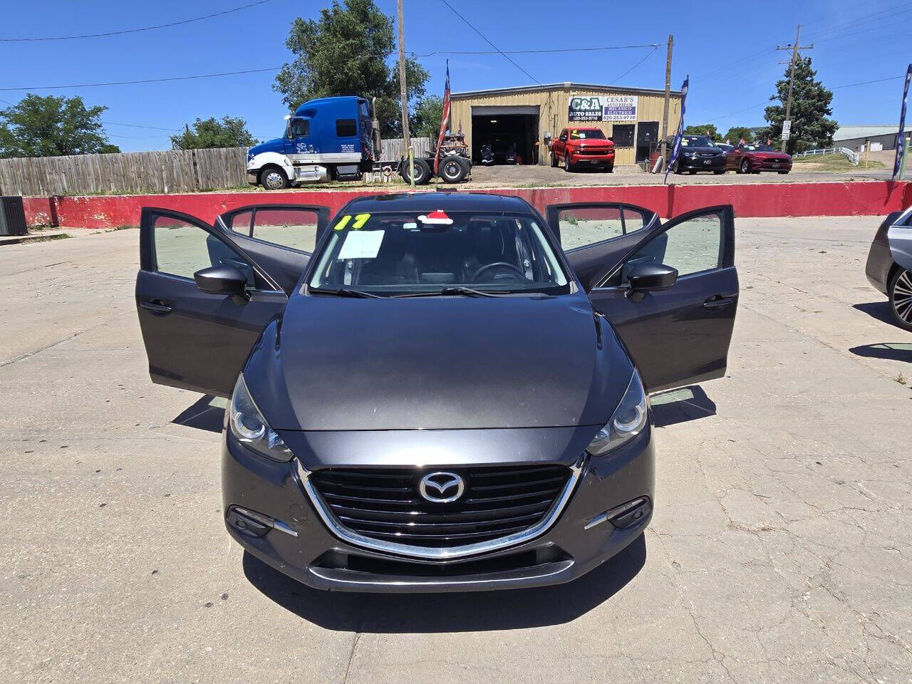 2017 MAZDA Mazda3
