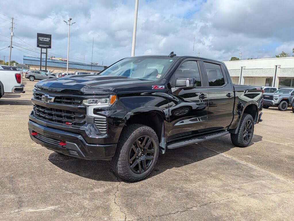 2024 CHEVROLET Silverado