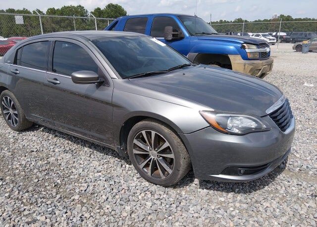 2012 CHRYSLER 200