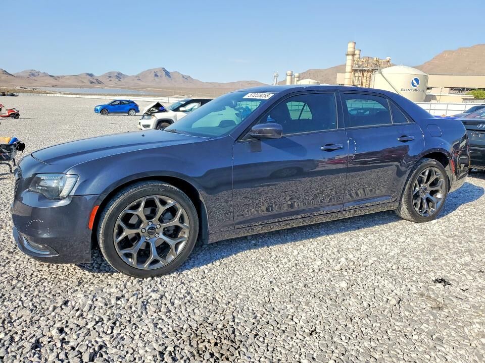 2016 CHRYSLER 300