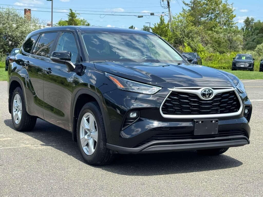 2024 TOYOTA Highlander
