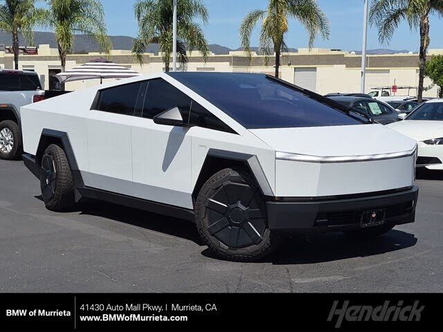 2024 TESLA Cybertruck