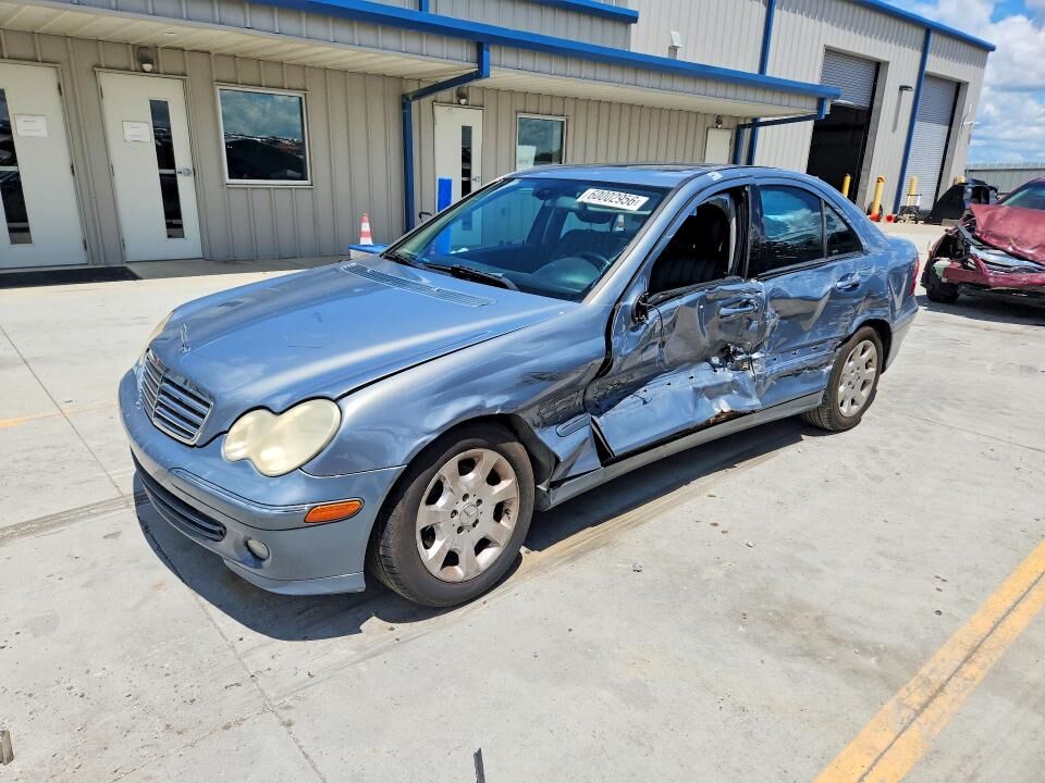 2005 MERCEDES-BENZ C-Class