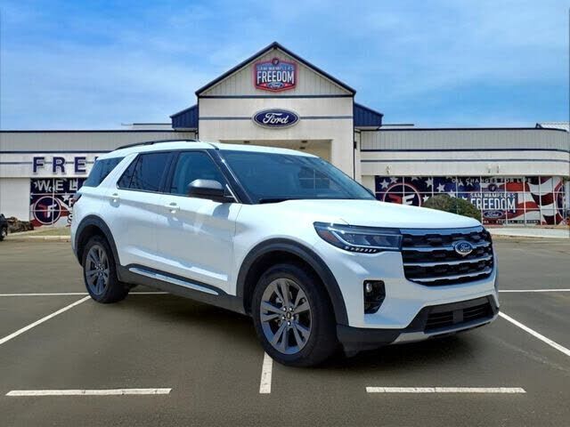 2025 FORD Explorer