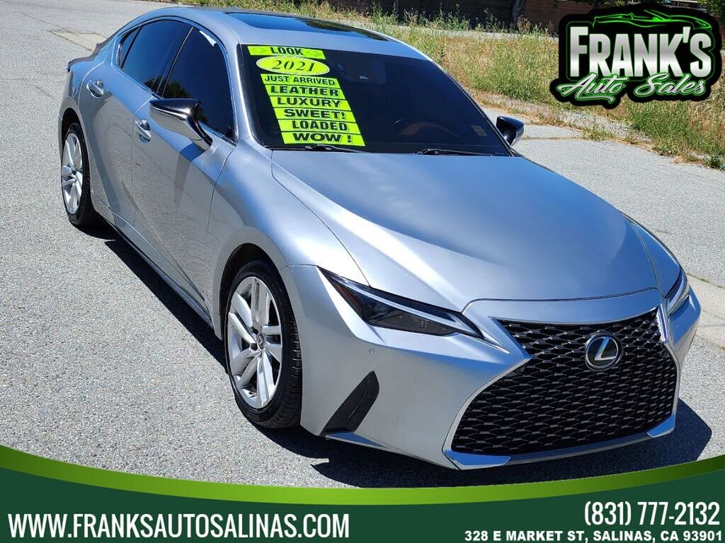 2021 LEXUS IS