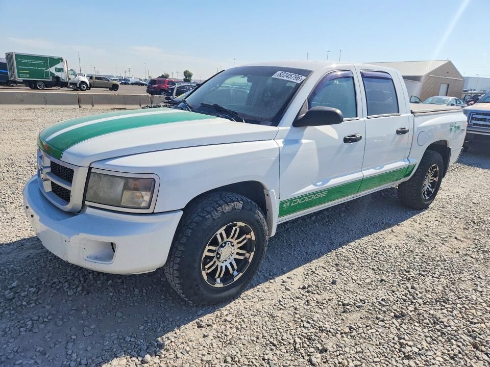 2010 DODGE Dakota