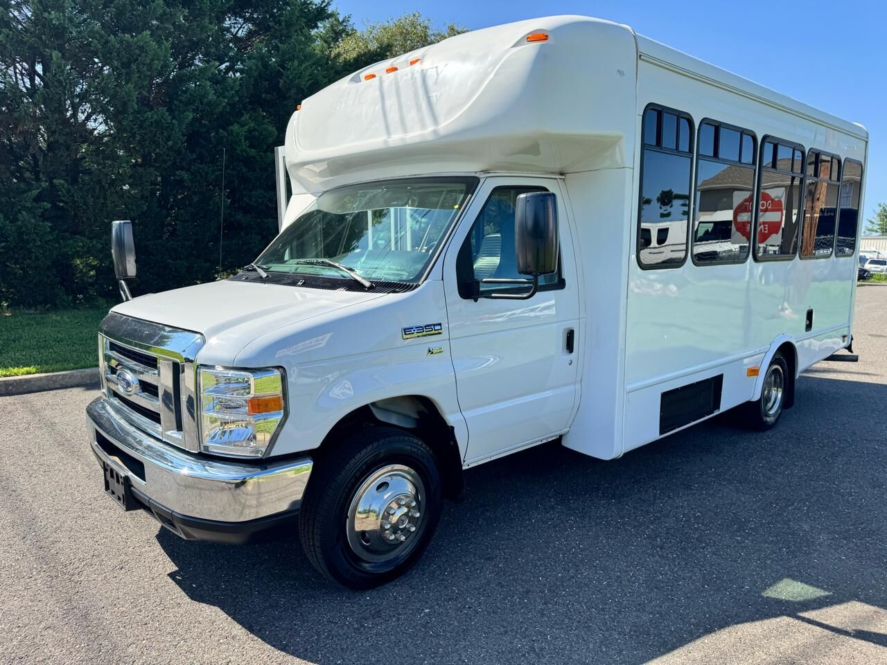 2019 FORD E-350