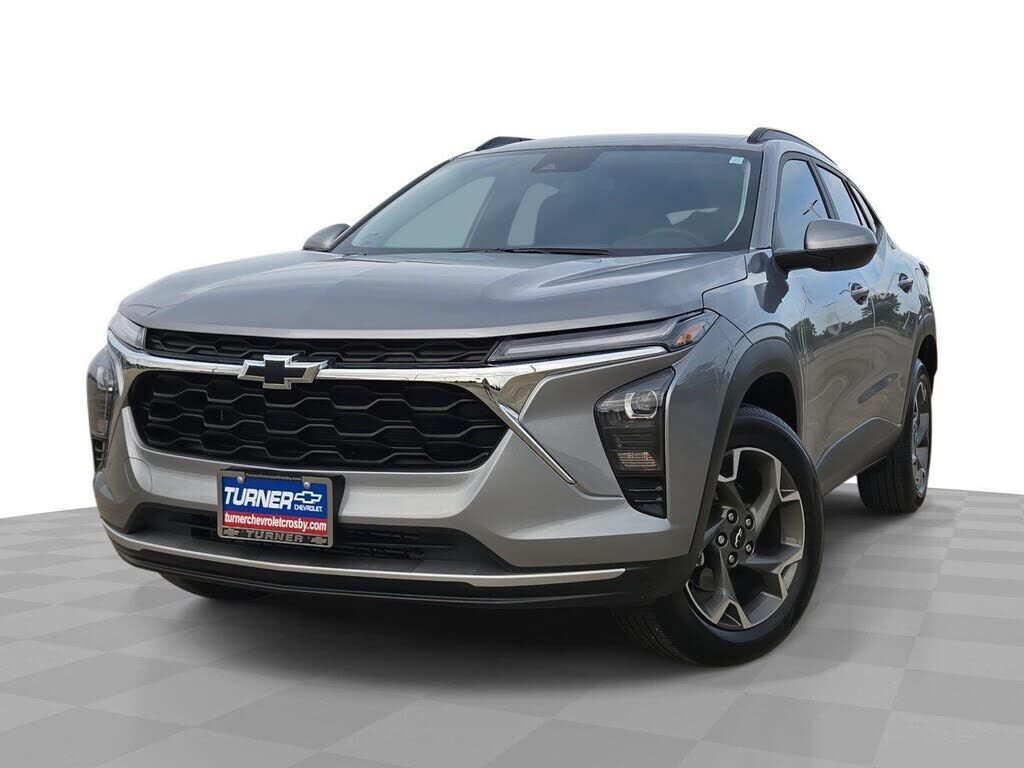 2025 CHEVROLET Trax
