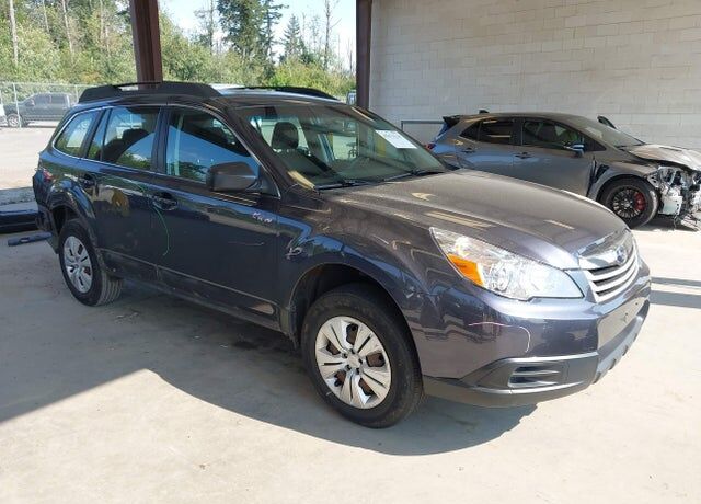 2011 SUBARU Outback