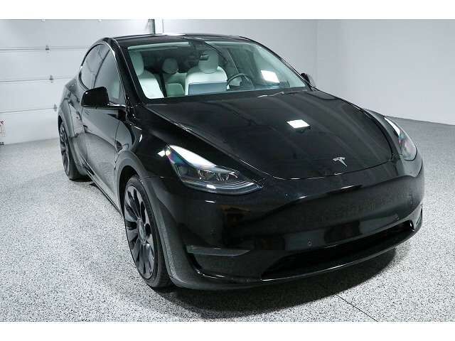 2022 TESLA Model Y